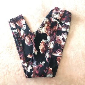NEW | VS | Floral Knockout Legging | XS
